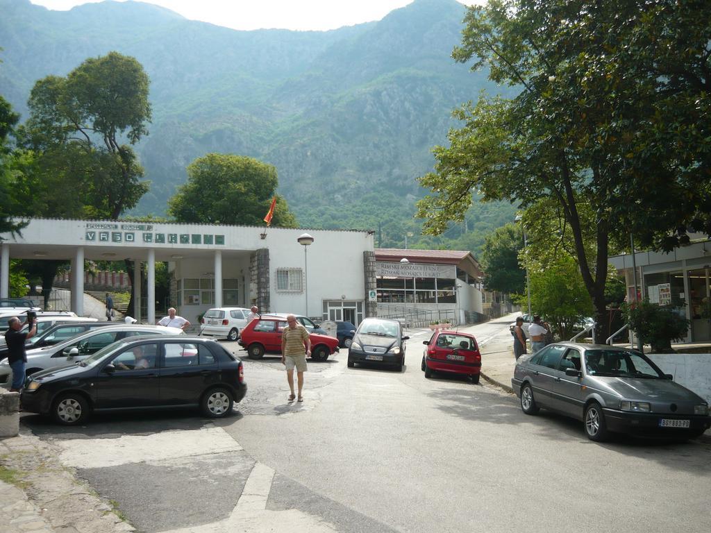 Rooms Banicevic Risan Exterior foto